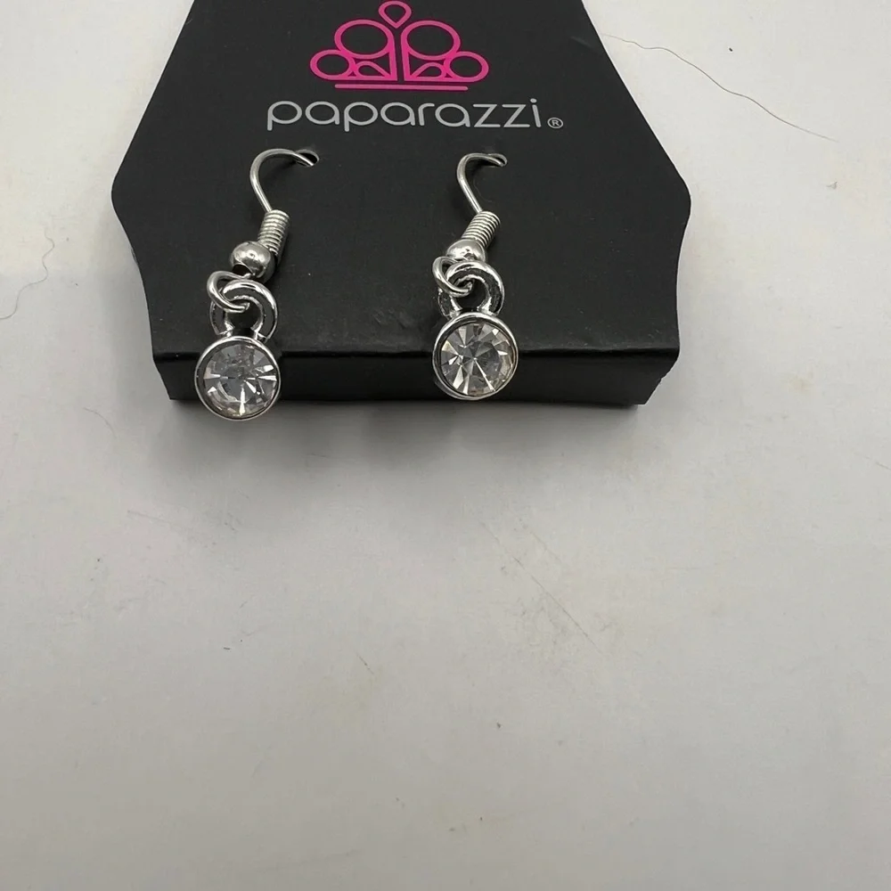 Paparazzi pierced earrings set of 6  NWT